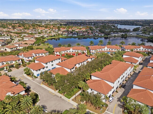 Foto del edificio - 11349 SW 14th St