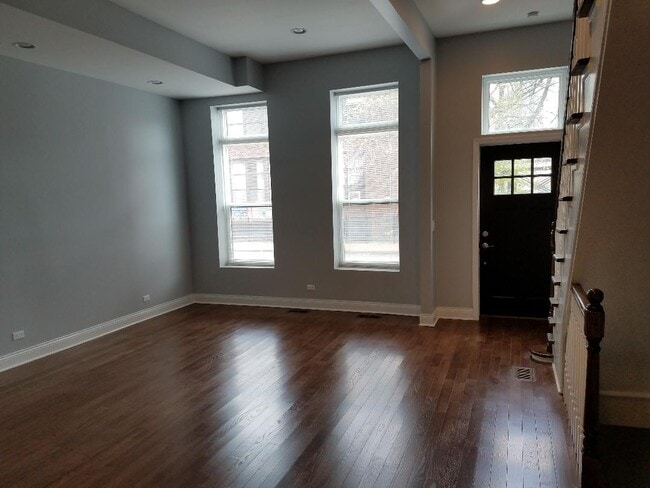 Photo - 1034 N Orleans St Townhome
