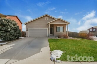 Building Photo - 6585 Kearsarge Dr