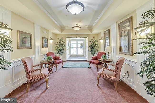 Foto del edificio - 13901 Belle Chasse Blvd