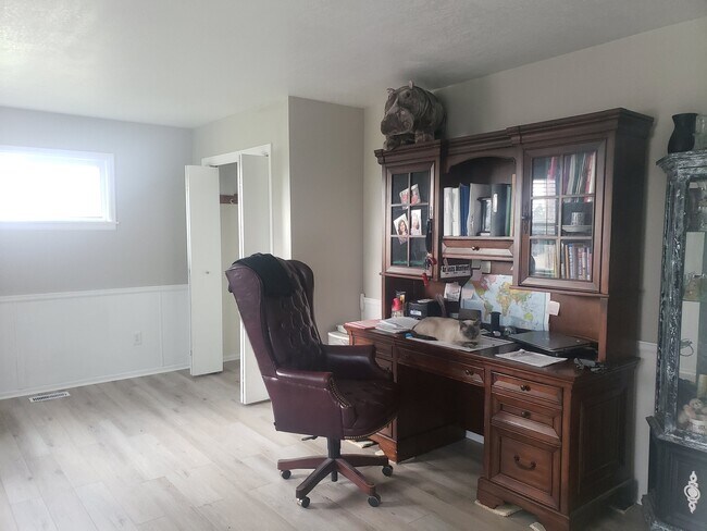 Foto del edificio - 5939 N Log Rd