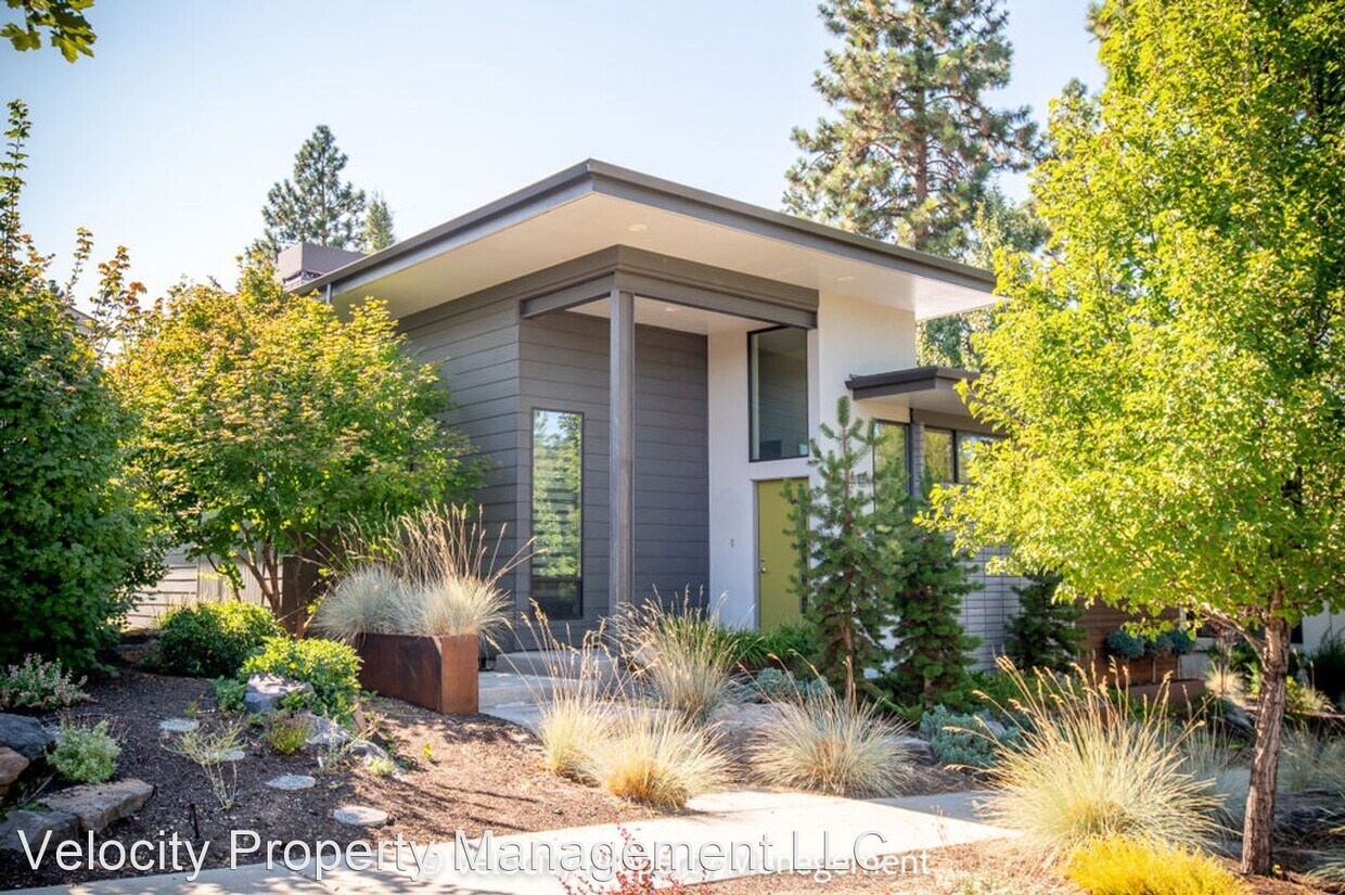 Foto principal - 3 br, 2 bath House - 2337 NW Frazer Ln.