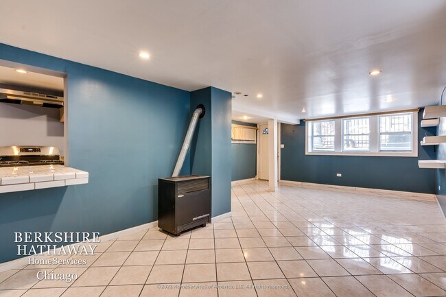 Foto del edificio - 1739 N Rockwell Street