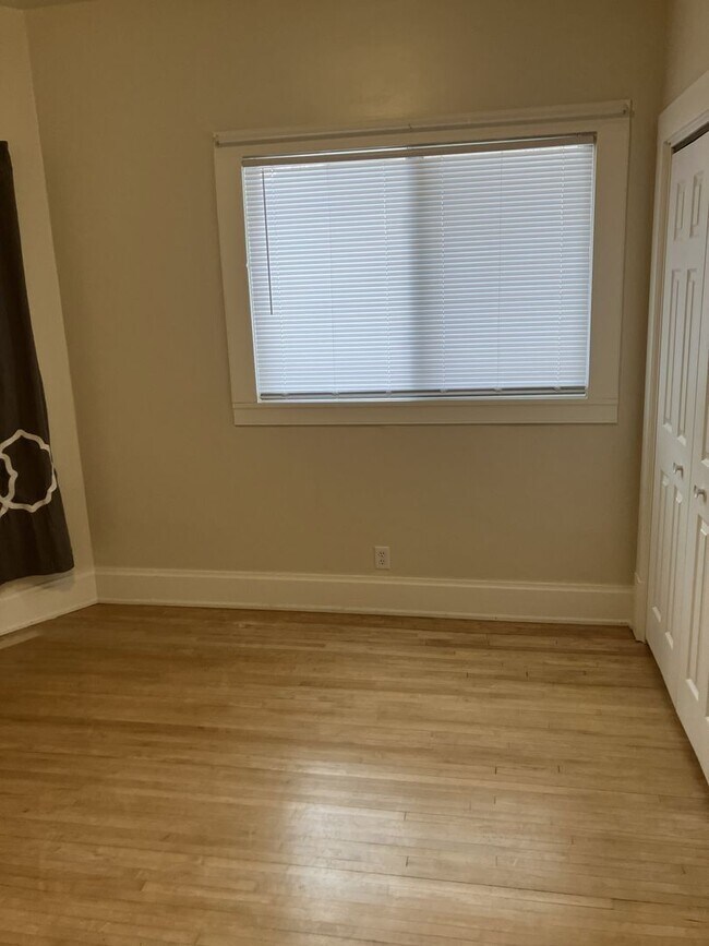 Foto del edificio - 616 2nd St SW