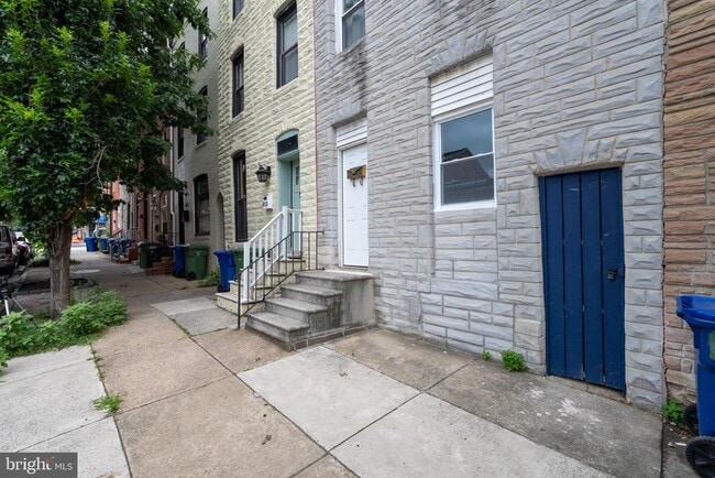 Building Photo - 615 S Patterson Park Ave