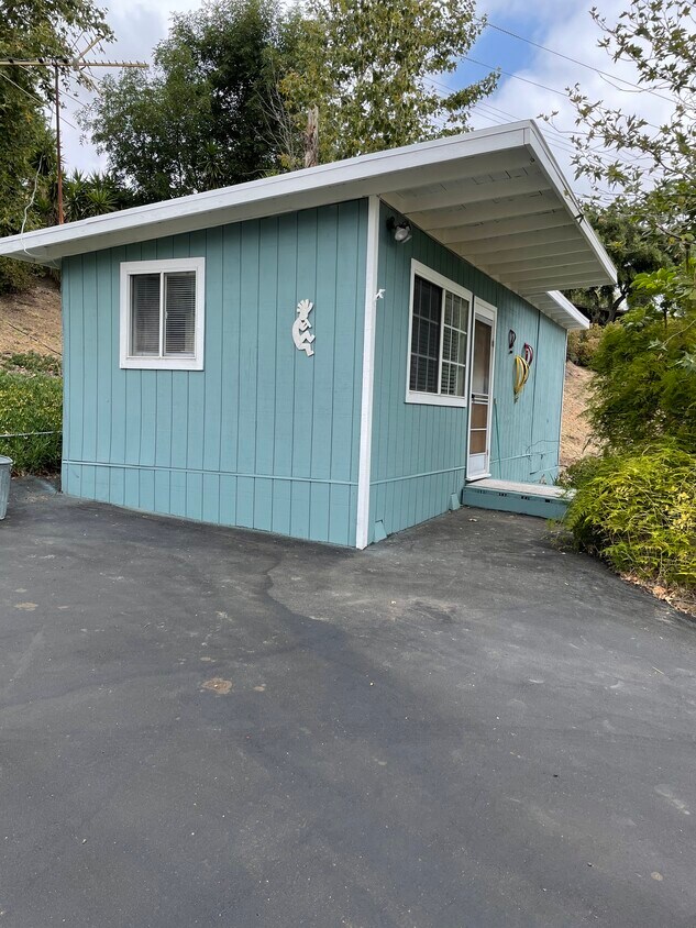 Primary Photo - 2931 Township Ave