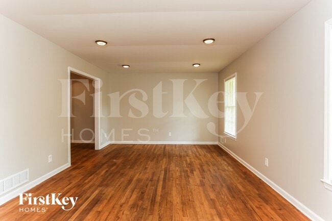 Foto del edificio - 4278 Autumn Hill Dr