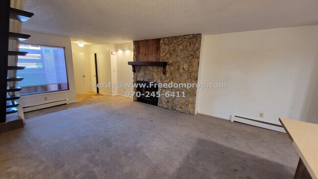 Foto del edificio - Near CMU & St. Mary's 2 Bedroom 1.5 Bath T...