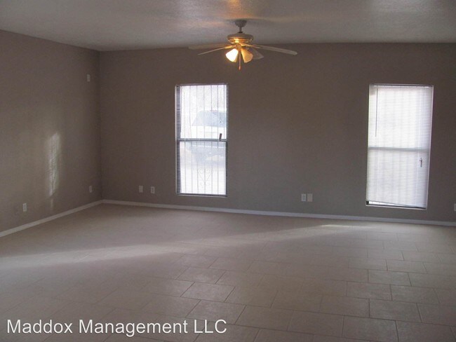 Building Photo - 2212 1/2 Rosendo Garcia Rd SW
