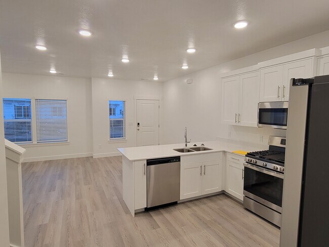 Cocina/sala de estar - 3155 S 350 W