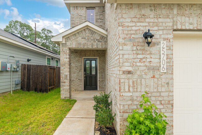 Foto del edificio - 25706 Boxwood Hedge Ln