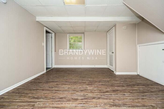 Foto del edificio - 5515 Scofield Rd