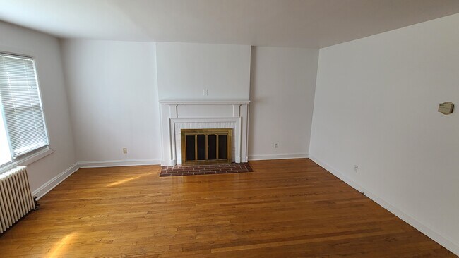 Foto del edificio - 98 Netherwood Dr