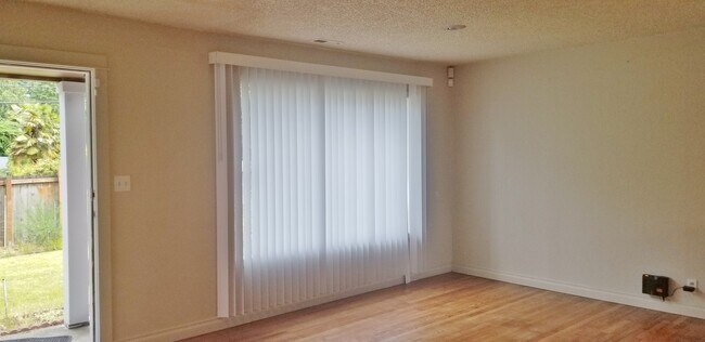 Foto del edificio - North Seattle/Shoreline 2BD1BA
