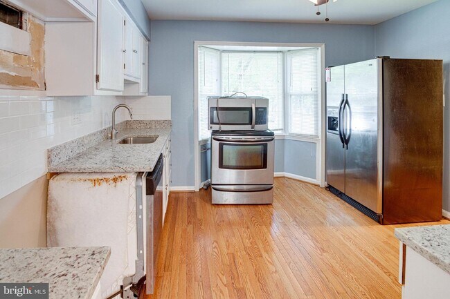 Foto del edificio - 4449 Starling Ct