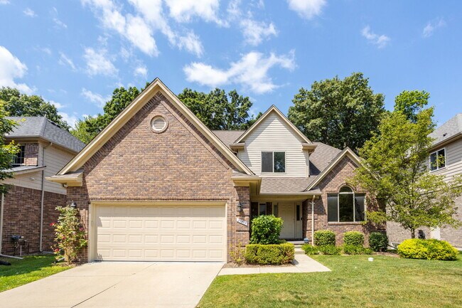 Foto del edificio - 29893 Trailwood Dr