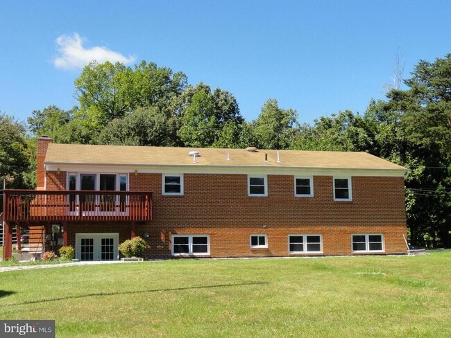 Building Photo - 11325 Bacon Race Rd