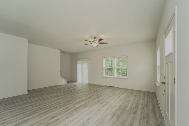 Foto del edificio - 7121 Plott Rd