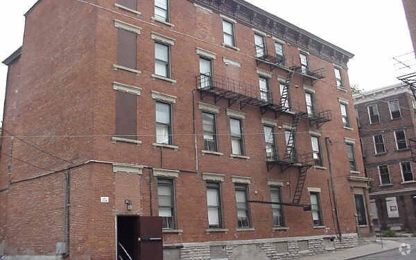 Foto del edificio - 1701 Hughes St