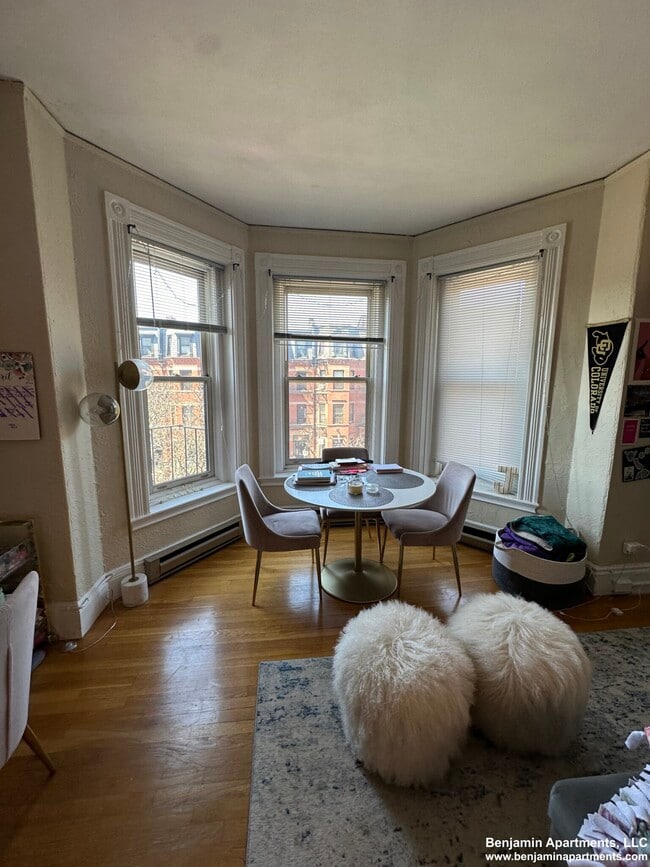 Building Photo - 226 Newbury St