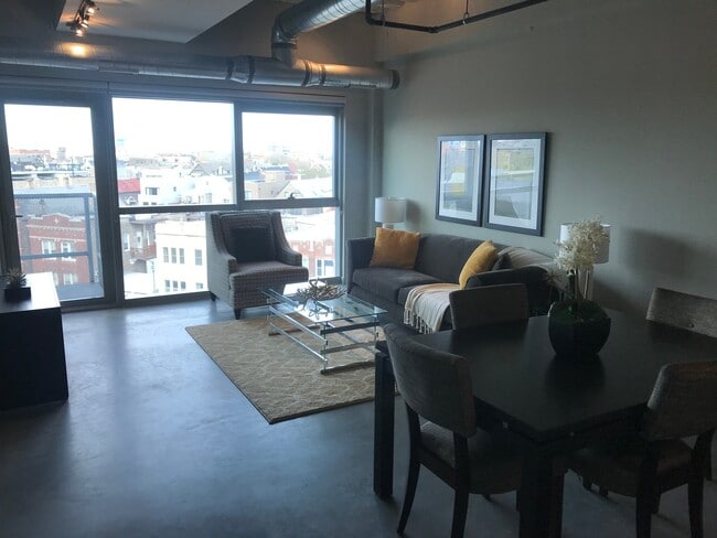 Photo - 1241 N Milwaukee Ave Apartment