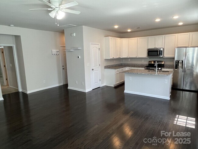 Foto del edificio - 7447 Jane Parks Way