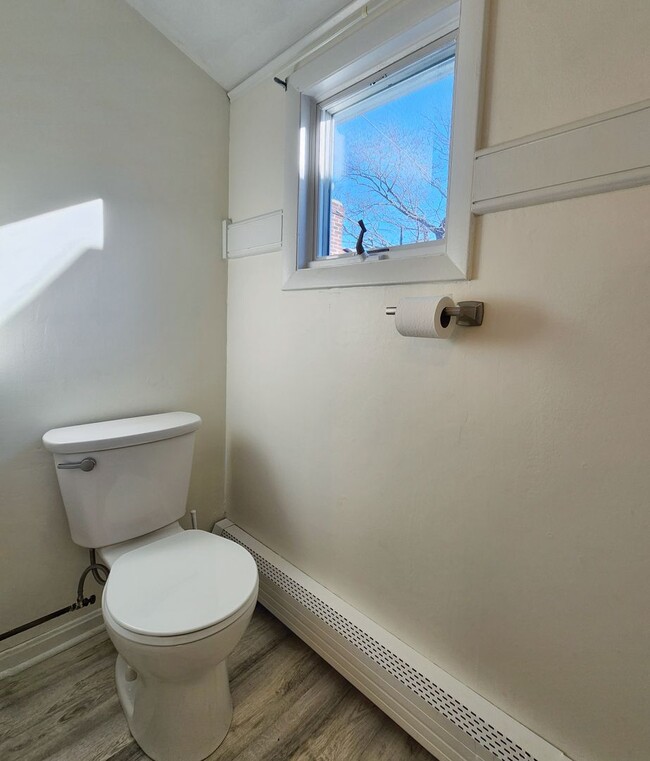 Building Photo - 46 Flint St