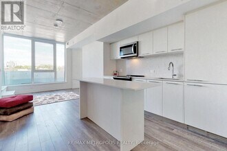 Building Photo - 25 Baseball Pl