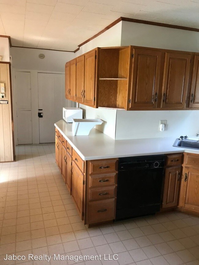 Building Photo - 3 br, 1.5 bath House - 840 Blanchard Street