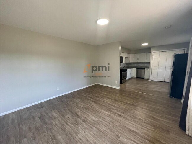 Foto del edificio - 5333 Aspen Ave
