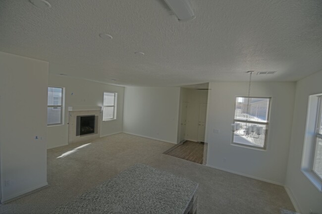 Building Photo - Newer Three Bedroom, Two Bath, Two Car Gar...