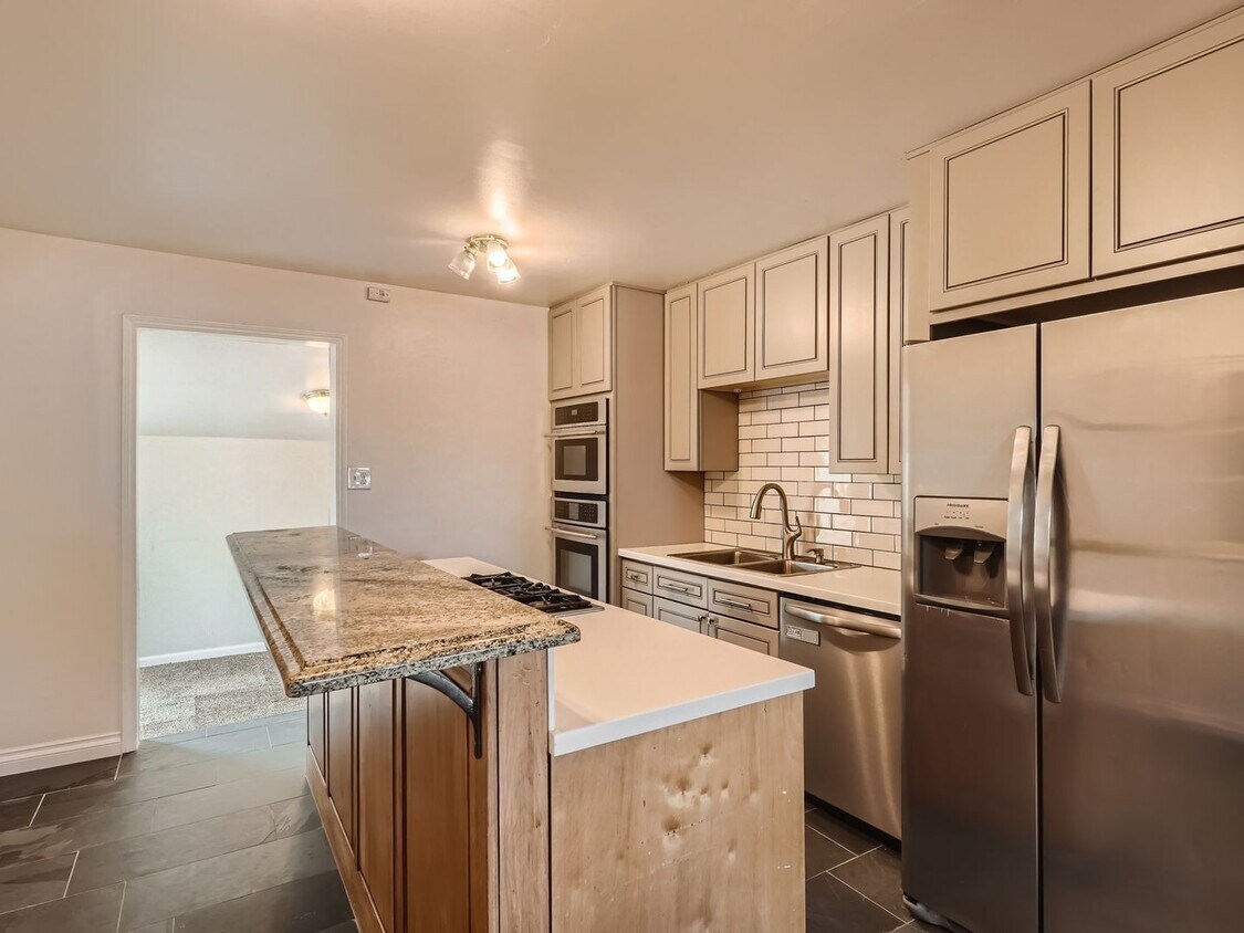 Foto principal - 2241 S Linley Ct