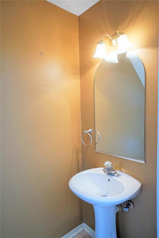 Building Photo - 8630 Hunters Key Cir
