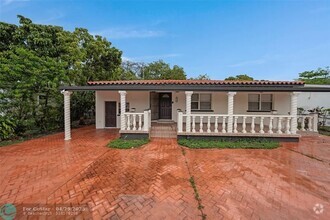 Building Photo - 1075 NW 133rd St