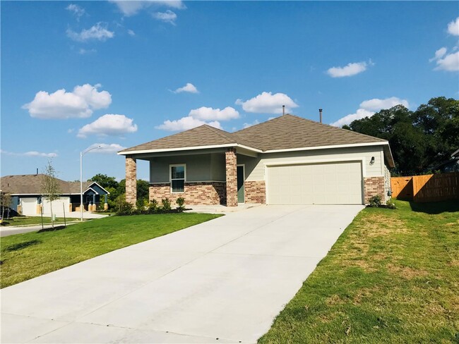 Building Photo - 13813 Harrisglenn Dr