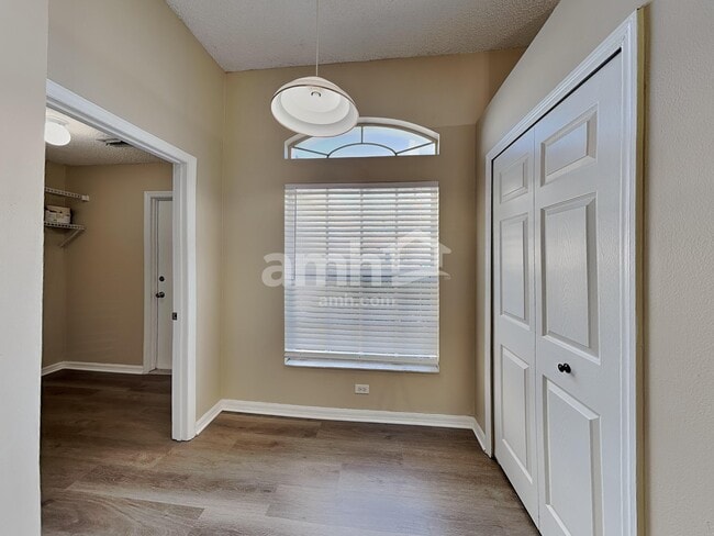 Building Photo - 6200 Erik Ct