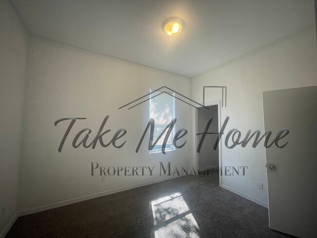 Foto del edificio - Charming 2-Bed, 1-Bath Home Near MSU and D...