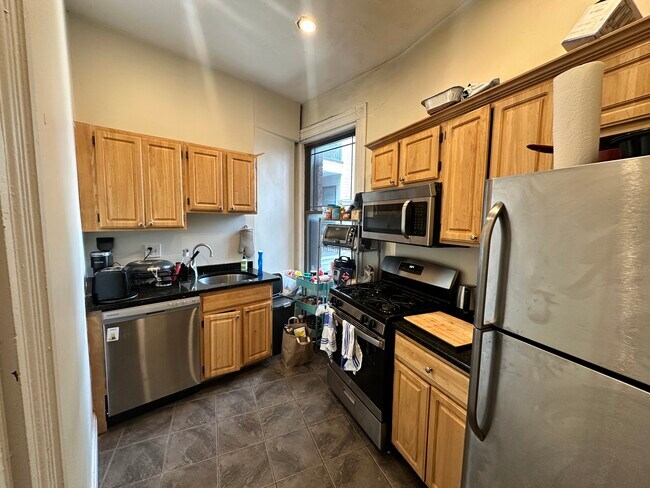 Building Photo - 1464 Tremont St