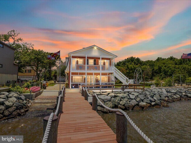 Foto del edificio - 2112 Lake Dr