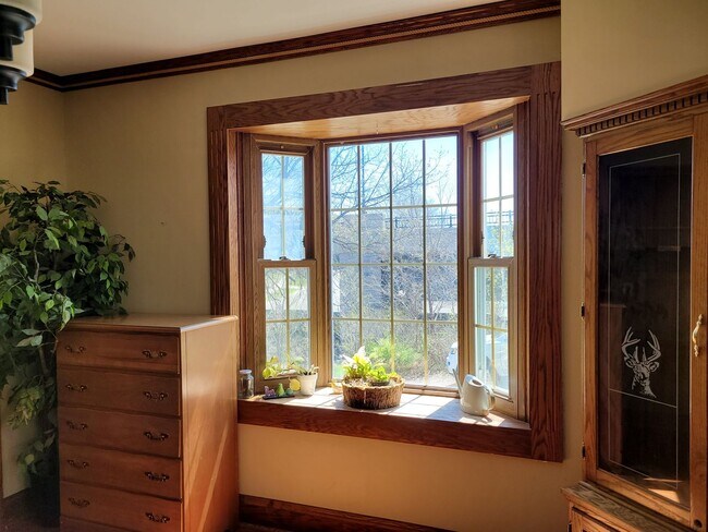 Foto del edificio - 4 bedroom 2 bath house in SE St Cloud