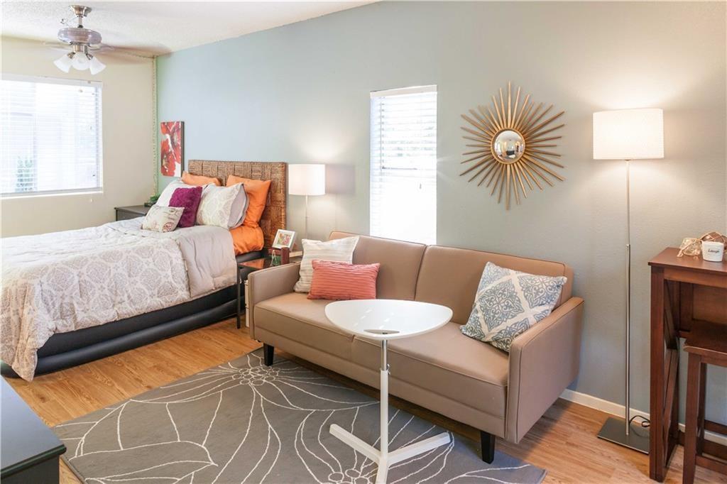Foto principal - 4209 Avenue B