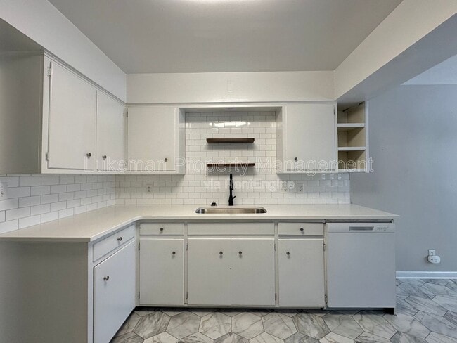 Building Photo - 3009 W Michigan Ave