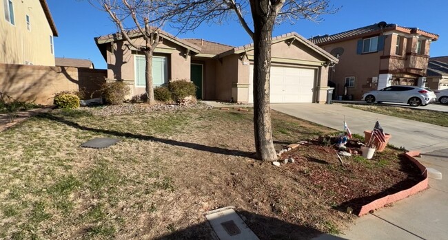 Foto del edificio - 42134 Ash Ct