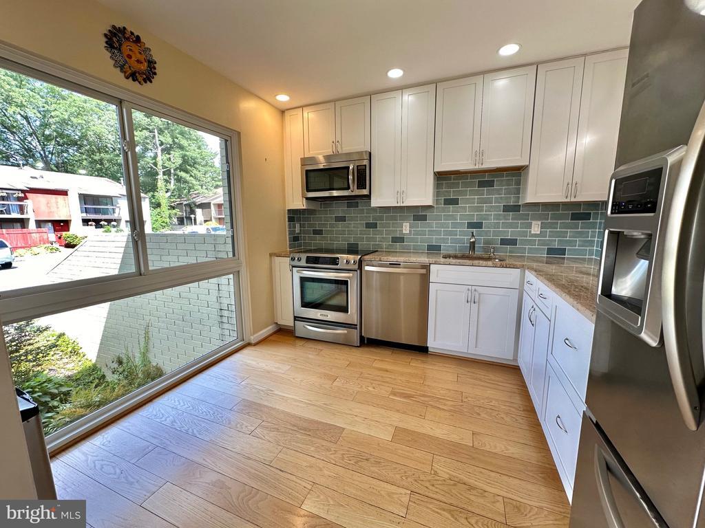 Foto principal - 11136 Saffold Way