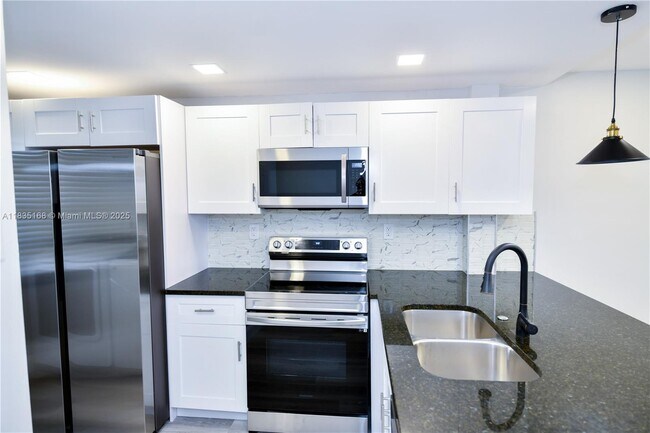 Foto del edificio - 905 Southridge Rd