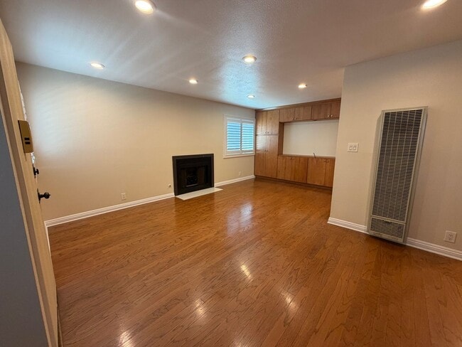 Building Photo - 19052 Oceanport Ln
