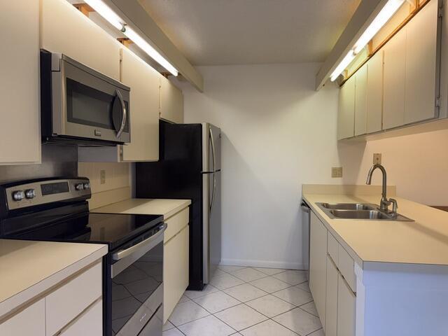 Building Photo - 3013 30th Ct