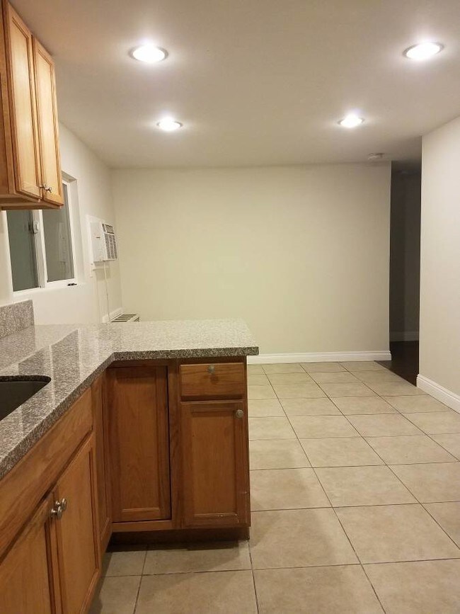 Building Photo - 2632 W Avenue 35