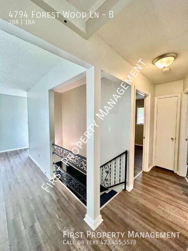 Foto del edificio - 4794 Forest Wood Ln