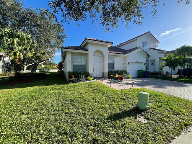 Foto del edificio - 18861 SW 28th Ct